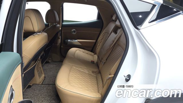 Genesis GV60 2023 — photo 16