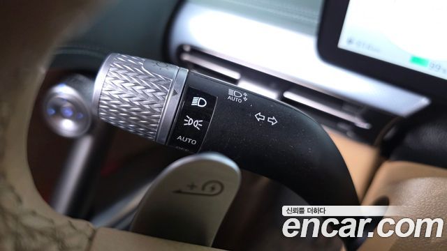 Genesis GV60 2023 — photo 28