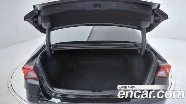 Kia K5 2023 — photo 18