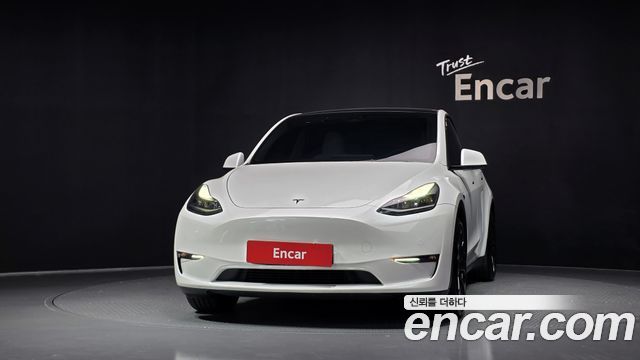 Tesla Model Y 2022 — photo 3
