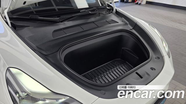 Tesla Model Y 2022 — photo 6