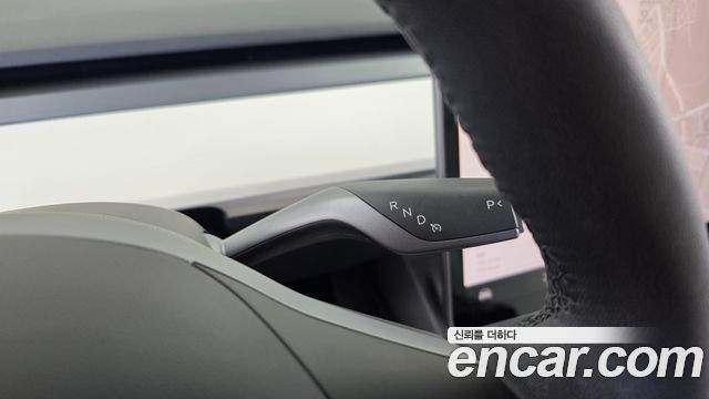Tesla Model Y 2022 — photo 9