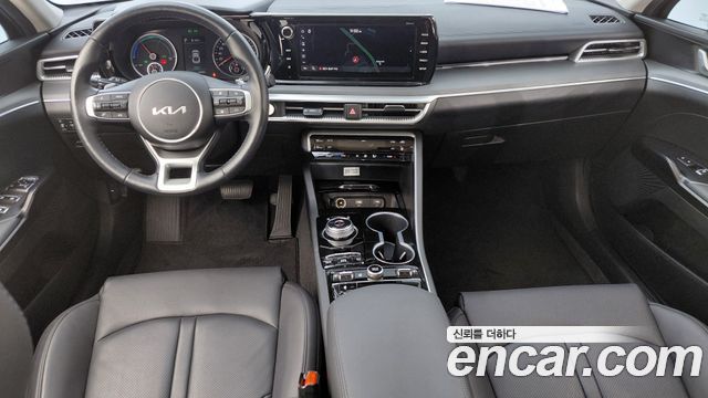 Kia K5 2023 — photo 7