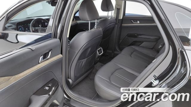 Kia K5 2023 — photo 12