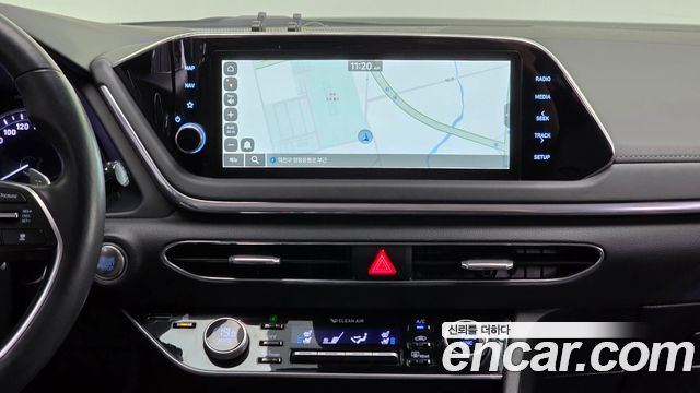 Hyundai Sonata 2022 — photo 24