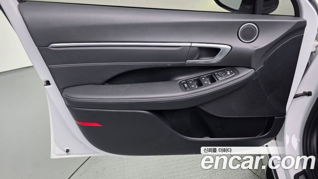 Hyundai Sonata 2022 — photo 14