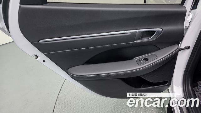 Hyundai Sonata 2022 — photo 15