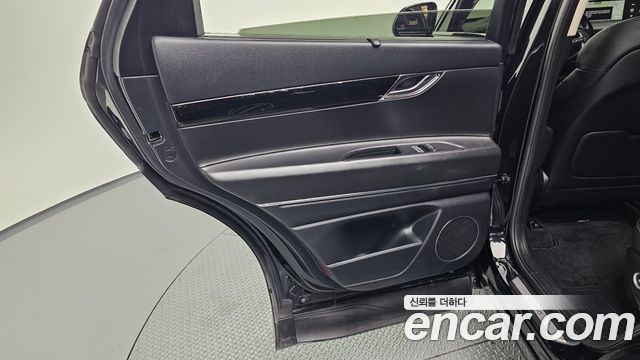 Genesis GV80 2022 — photo 15