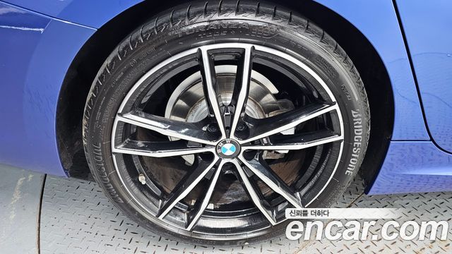 BMW 3-Series 2021 — photo 5