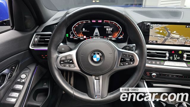 BMW 3-Series 2021 — photo 18