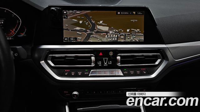 BMW 3-Series 2021 — photo 19