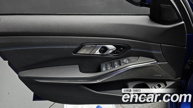 BMW 3-Series 2021 — photo 14