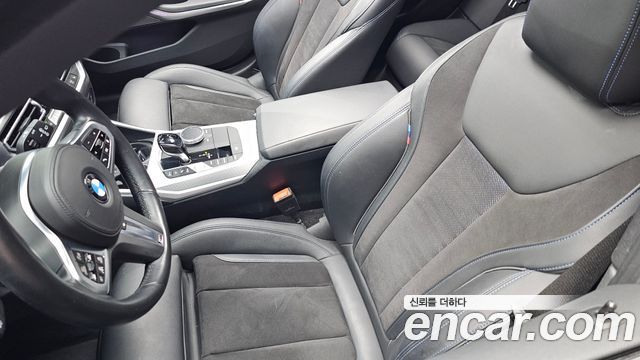 BMW 3-Series 2021 — photo 29