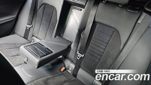 BMW 3-Series 2021 — photo 30