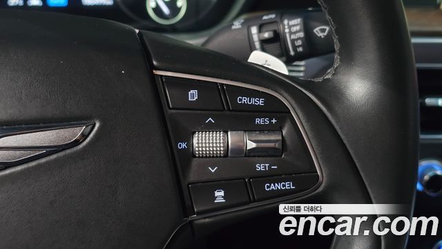 Genesis G90 2019 — photo 21