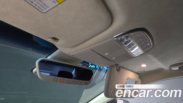 Genesis G90 2019 — photo 26
