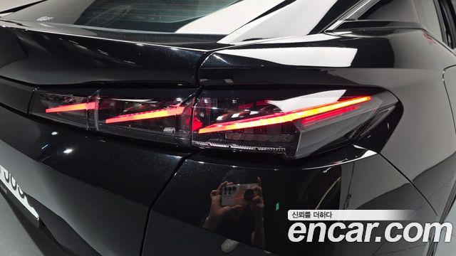 Peugeot 408 2025 — photo 9