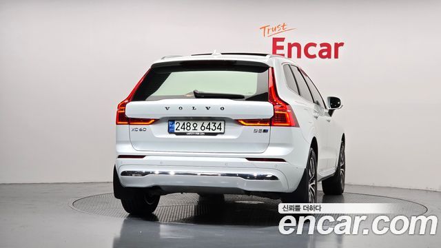 Volvo XC60 2024 — photo 4