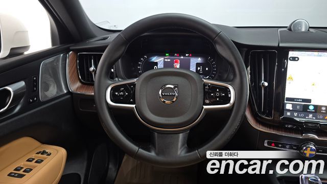 Volvo XC60 2024 — photo 12