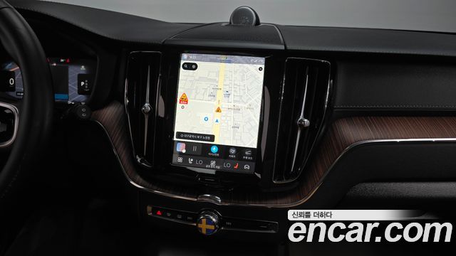 Volvo XC60 2024 — photo 13