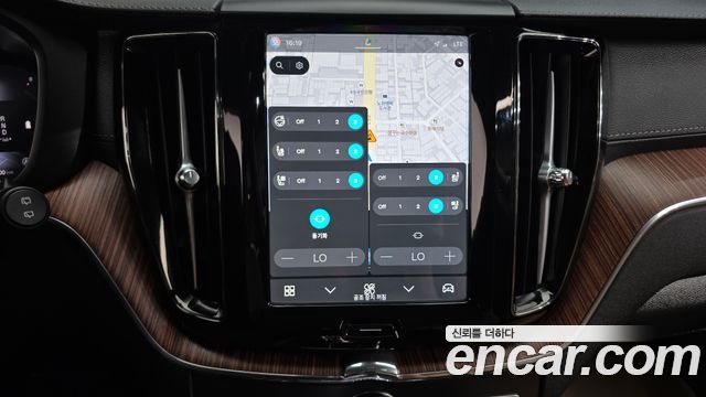 Volvo XC60 2024 — photo 19