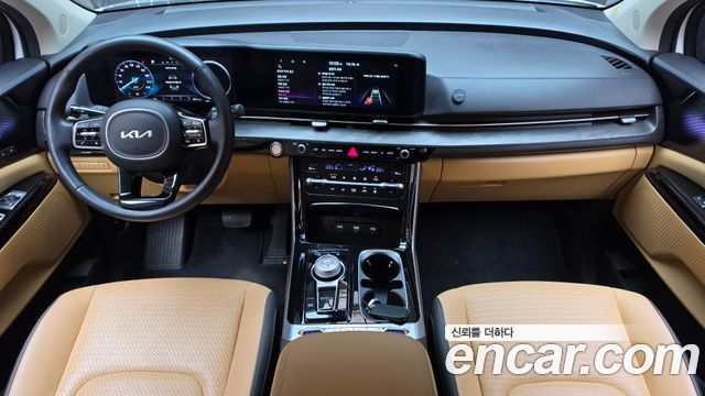 Kia Canival 2023 — photo 10