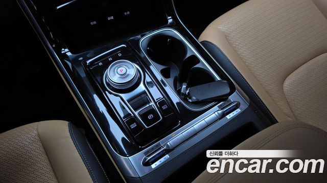 Kia Canival 2023 — photo 12