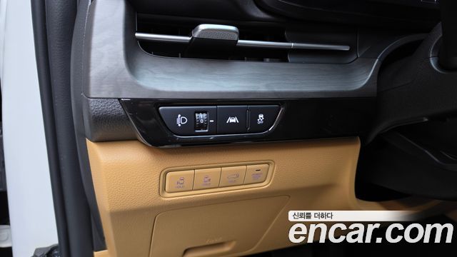 Kia Canival 2023 — photo 29