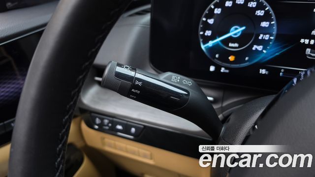 Kia Canival 2023 — photo 30