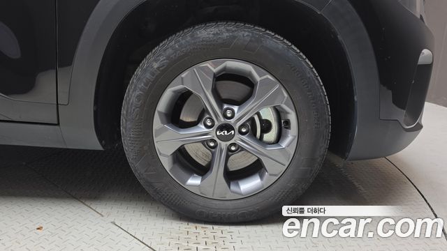 Kia Seltos 2023 — photo 7