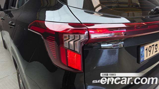 Kia Seltos 2023 — photo 9
