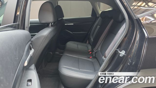 Kia Seltos 2023 — photo 16