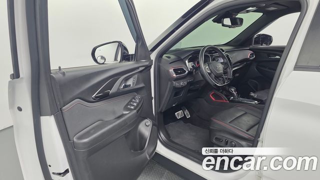 Chevrolet Korea Trailblazer 2022 — photo 13