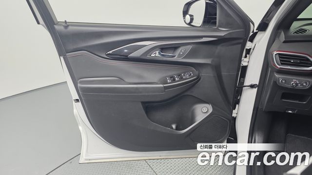 Chevrolet Korea Trailblazer 2022 — photo 14