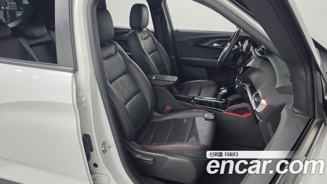 Chevrolet Korea Trailblazer 2022 — photo 16