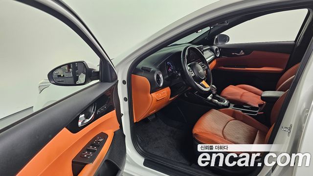 Kia K3 2022 — photo 10