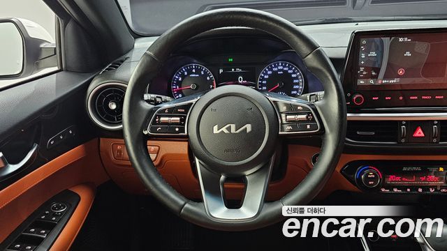 Kia K3 2022 — photo 14