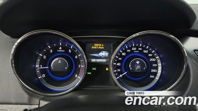 Hyundai Sonata 2013 — photo 11