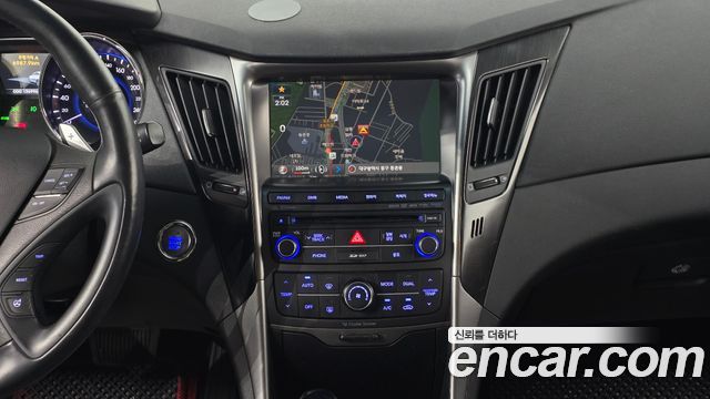 Hyundai Sonata 2013 — photo 24