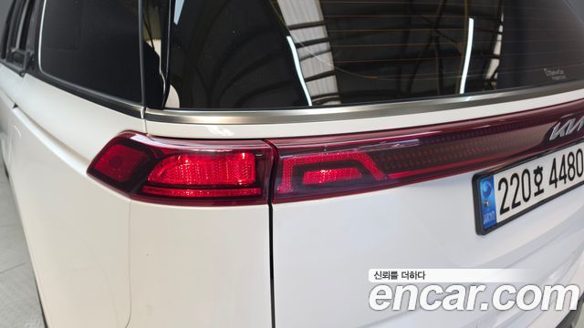 Kia Canival 2023 — photo 9
