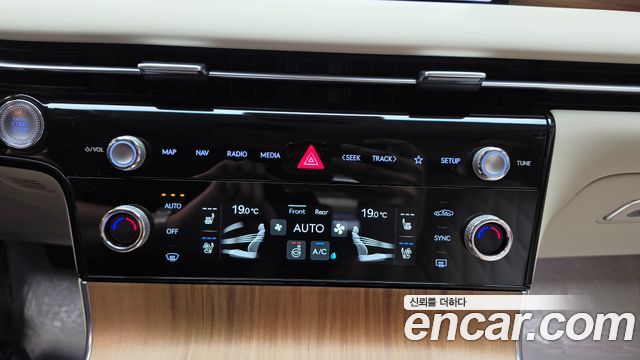 Genesis G80 2025 — photo 24