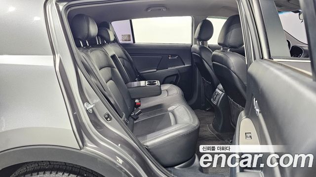 Kia Sportage 2015 — photo 11