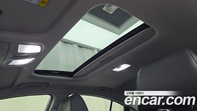 Hyundai AVANTE 2016 — photo 17