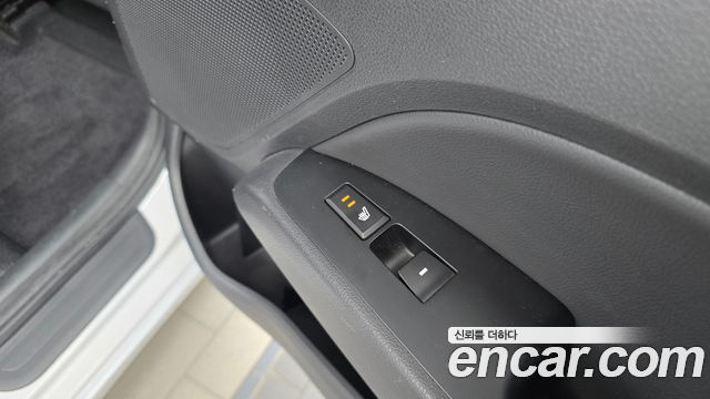 Hyundai AVANTE 2016 — photo 18