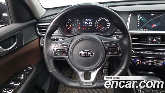 Kia K5 2016 — photo 19