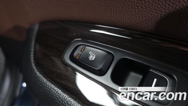 Kia K5 2016 — photo 30