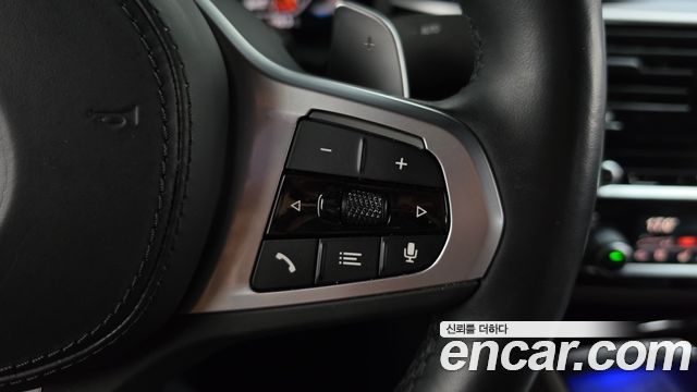 BMW Gran Turismo 2023 — photo 23