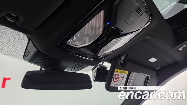 BMW Gran Turismo 2023 — photo 28