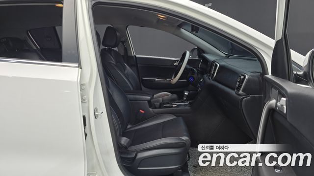 Kia Sportage 2016 — photo 11