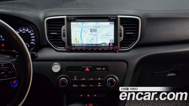 Kia Sportage 2016 — photo 14